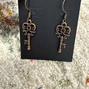 Vintage Key Design Earrings